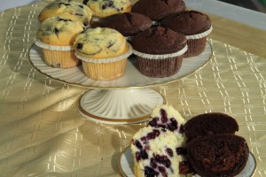 blueberry muffins - chocolate muffins